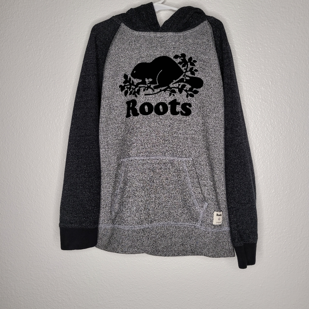 Kids.roots hoodie